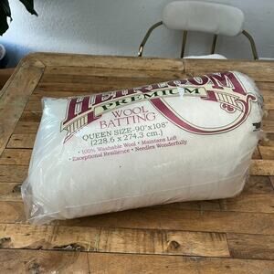 Hobbs Heirloom Premium Wool Quilt Batting Queen Size